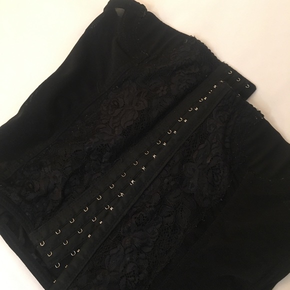 💕VINTAGE Black Lace Corset Womens Small - Picture 2 of 5
